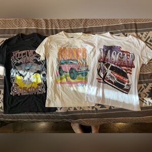 Women’s Short Sleeve Graphic Tees Bundle - Mediums